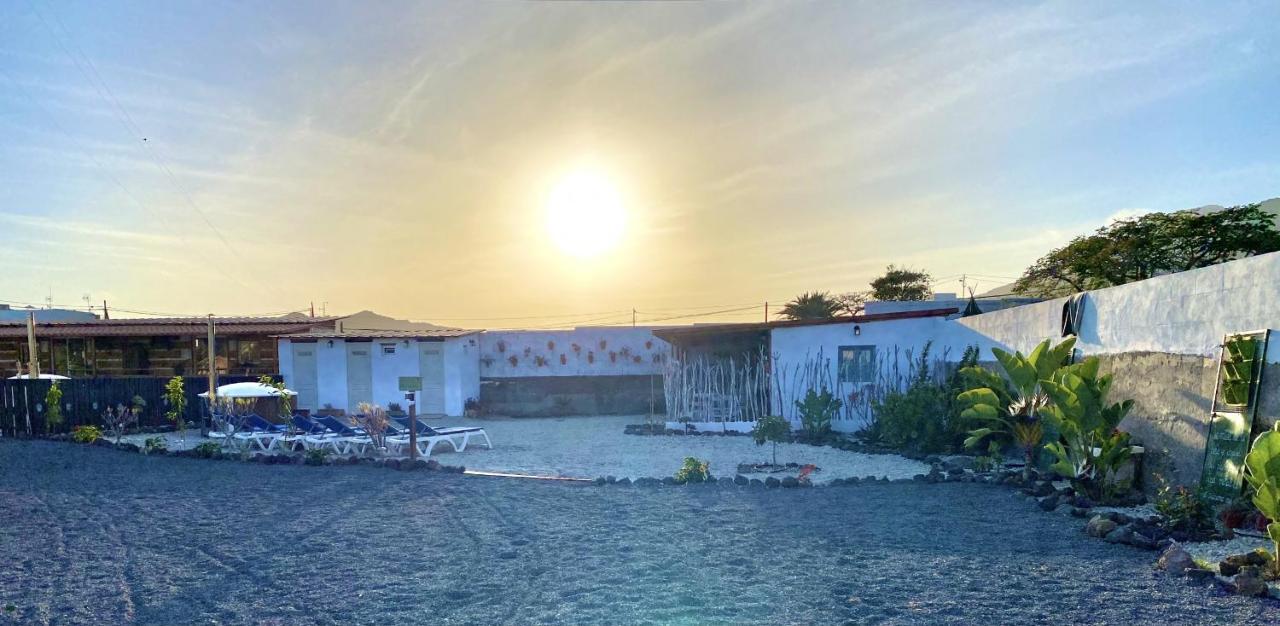 Arrebol Suite Con Jacuzzi, Piscina Y Naturaleza Buzanada Exterior foto